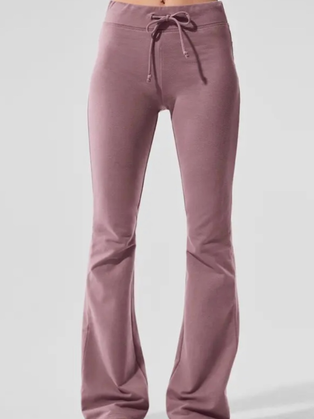 Alo "Sway" Bootcut Sweatpant in Smoky Quartz, M